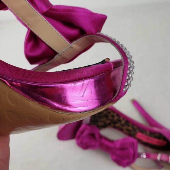 Betsey Johnson Stiletto Heels Strappy Fuschia Pink Rhinestone Bow Size 6.5 - Picture 11 of 14
